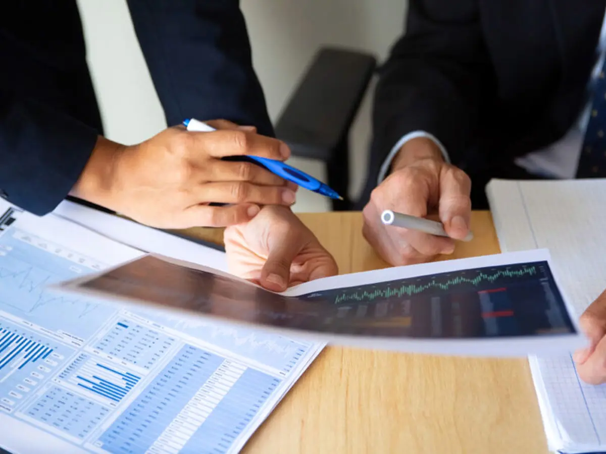 ۲ روش شکایت از کارگزاری بورس