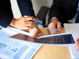 ۲ روش شکایت از کارگزاری بورس