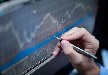 تحلیل تکنیکال چیست و چگونه می‌توان از آن استفاده کرد؟