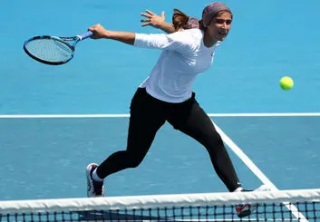 شکست دختر تنیسور ایران او را از صعود در مسابقات استرالیا بازداشت