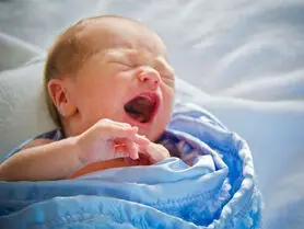 کارزار آگاهی از عواقب خطرناک تکان دادن کودکان | سندروم نوزاد لرزان چیست؟
