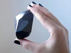رونمایی از الماس 555.5 قیراطی انیگما در دبی