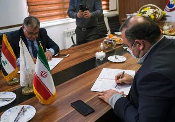 فدراسیون‌ های کاراته ایران و عراق تفاهم نامه همکاری امضا کردند