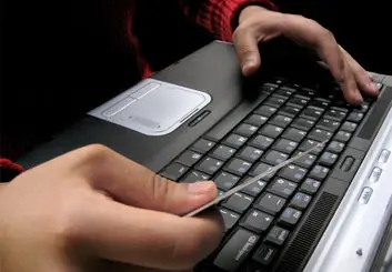 هشدار کلاهبرداری اینترنتی به بهانه خرید روز پدر