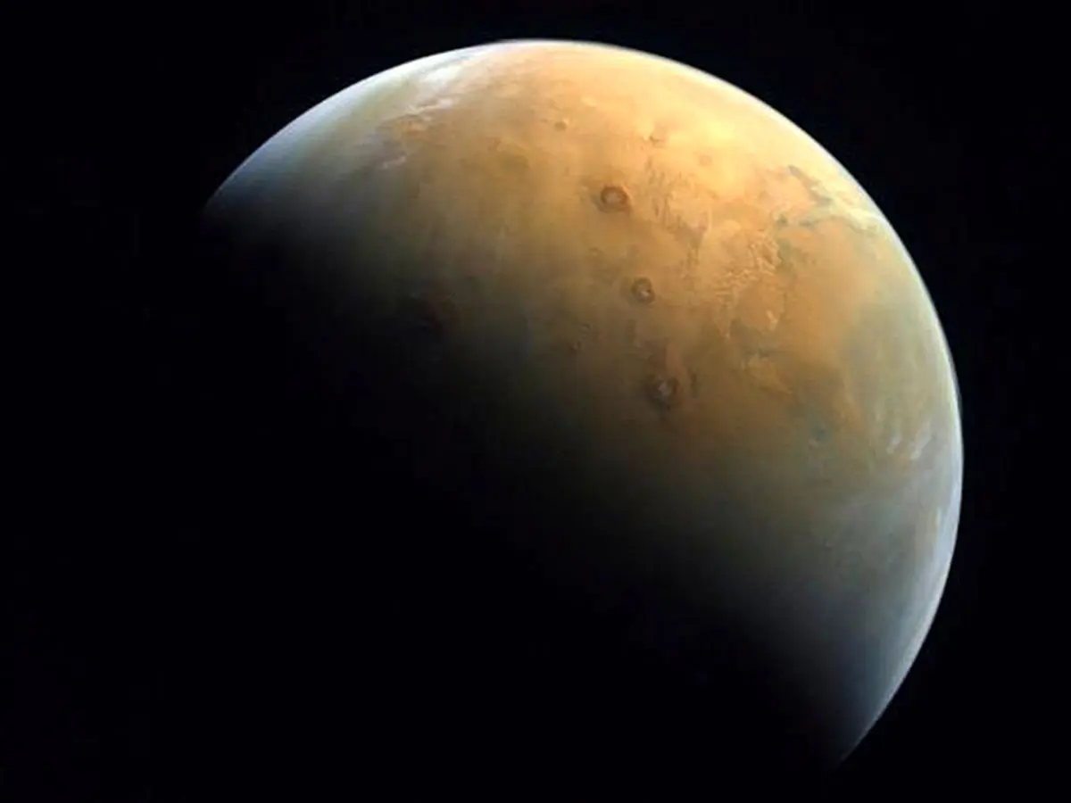 علت ناپدید شدن میدان مغناطیسی و جو سیاره مریخ چه بود؟