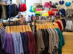 پوشاک دیگر اولویت خرید نوروز نیست | افزایش ۴۰ درصدی قیمت پوشاک