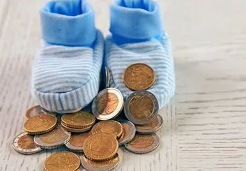 وام فرزندآوری چقدر است و به چه کسانی تعلق می‌گیرد؟