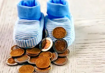 وام فرزندآوری چقدر است و به چه کسانی تعلق می‌گیرد؟
