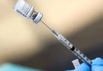 امکان نیاز به تزریق دوز چهارم و دوزهای بعدی واکسن کرونا