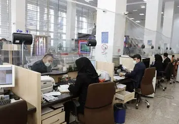 تخلف بعضی بانک‌ها در وام بدون ضامن ادامه دارد