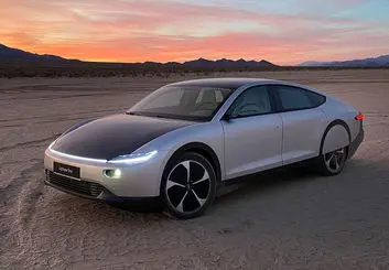 لایت یر وان متفاوت با تمام خودروهای برقی دیگر است