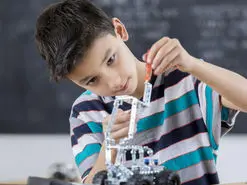 نشانه‌های اوتیسم در پسران متفاوت با دختران است