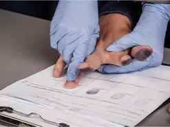 حذف عدم سوء پیشینه از شروط مجوز کسب و کار برای تسهیل مجوزها