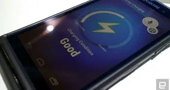 شرکتkyocera از اسمارت فونی با قابلیت شارژ خورشیدی رونمایی کرد