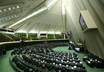 امروز قرار رسمی برای رای گیری طرح صیانت در مجلس وجود نداشت | یک دعوت شخصی؟