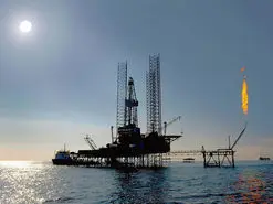 آمریکا باید به جای نفت روسیه، نفت ایران را به بازار برگرداند