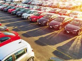 مجوز واردات 70 هزار خودرو در کمیسیون تلفیق تصویب شد