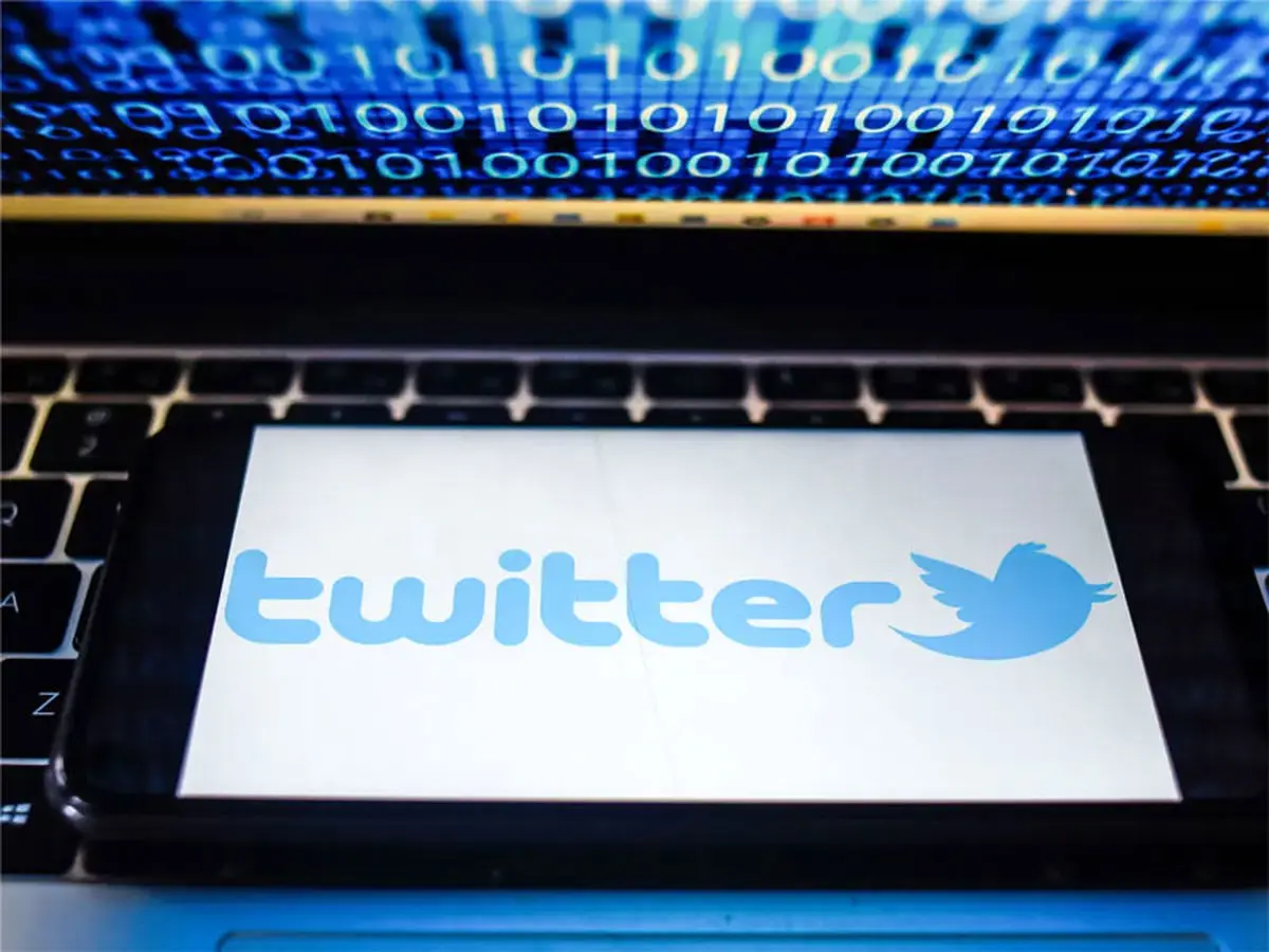 حساب توییتر حامیان پوتین با هشتگ «ایستاده با پوتین» مسدود شد