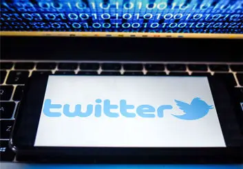 حساب توییتر حامیان پوتین با هشتگ «ایستاده با پوتین» مسدود شد