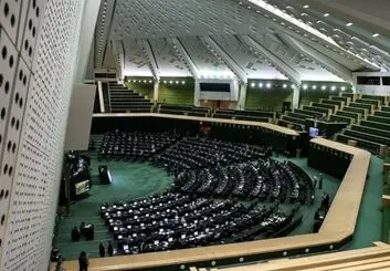 تصویب شفافیت حقوق نمایندگان مجلس در دقایق پایانی