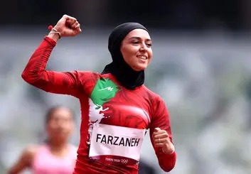 مدال نقره فرزانه فصیحی در مسابقات دوومیدانی داخل سالن صربستان