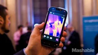 اولین گوشی با دوربین حرارتی معرفی شد