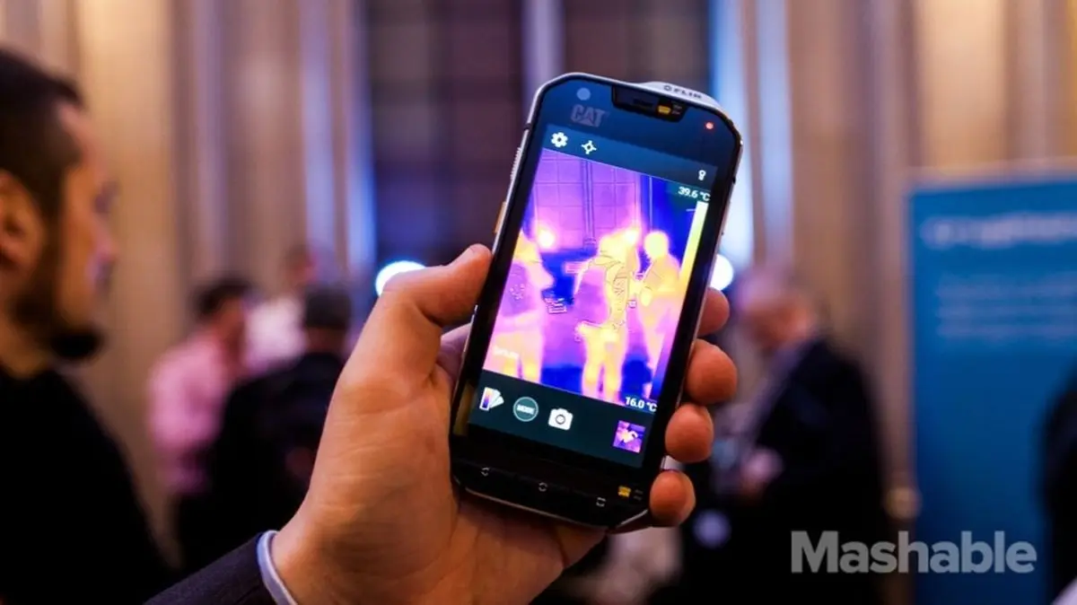 اولین گوشی با دوربین حرارتی معرفی شد