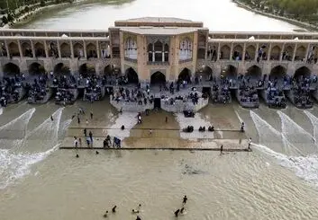 از ۵ تا ۱۵ فروردین زاینده رود جاری می‌شود