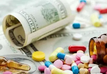 ارز دولتی ۴۲۰۰ تومانی رسما از دارو حذف شد