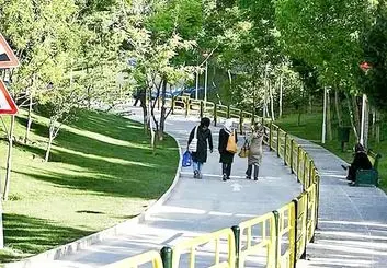 بعضی پارک‌های تهران زنانه مردانه می‌شوند