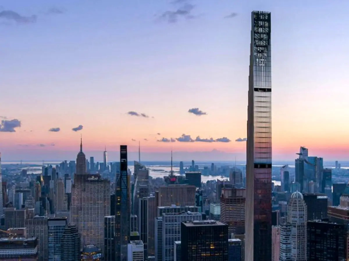 باریک‌ترین آسمان‌خراش جهان به ارتفاع 435 متر ساخته شد