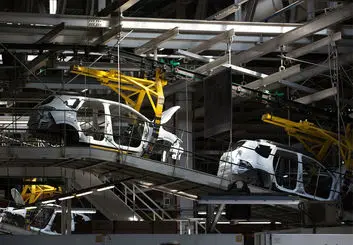 تعلیق کارخانه رنو در مسکو