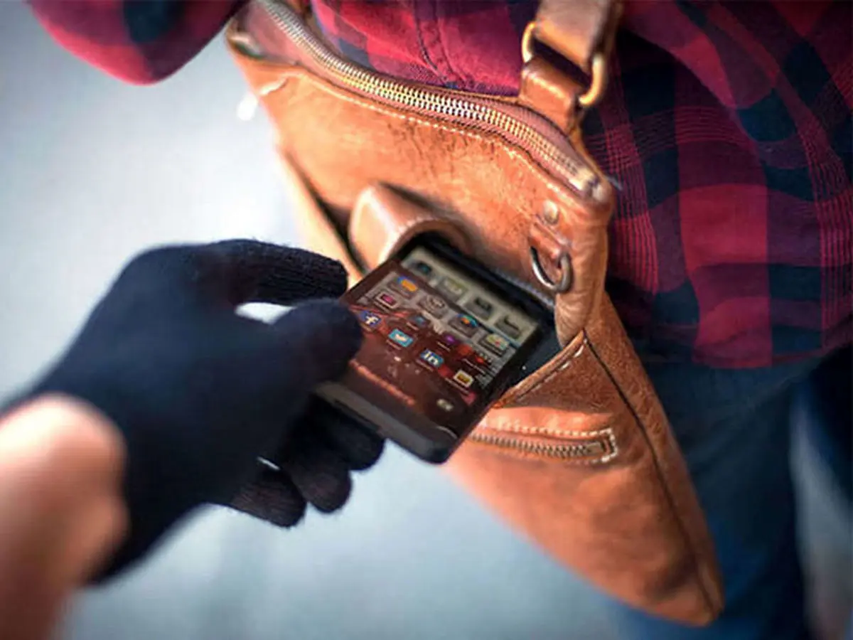 با رعایت نکات ساده از سرقت تلفن همراه جلوگیری کنید