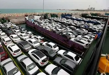 علت حذف خودروهای سواری از فهرست واردات چه بود؟
