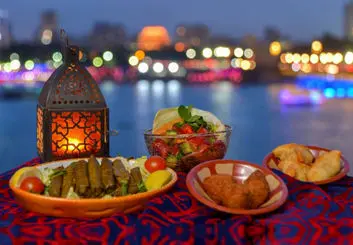 ۱۴ نکته مهم درباره تغذیه سالم در ماه مبارک رمضان