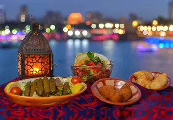 ۱۴ نکته مهم درباره تغذیه سالم در ماه مبارک رمضان