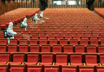 بیش از نیمی از سینماهای چین تعطیل شد