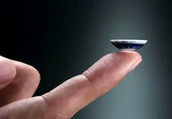 بهره‌گیری از لنزهای تماسی برای درمان کوررنگی