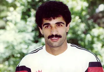 ورزشگاه خانگی ملوان به نام سیروس قایقران تغییر کرد