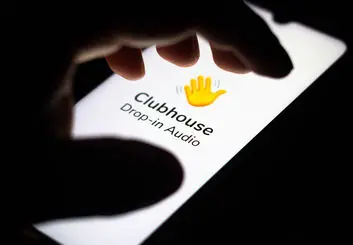 کلاب هاوس به حالت تاریک مجهز شد