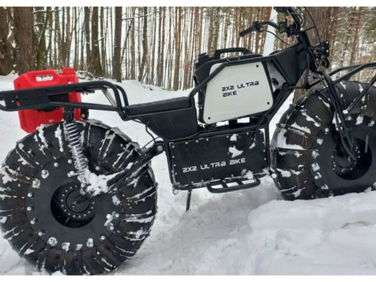 موتورسیکلت دوزیستی که روی آب هم می‌راند