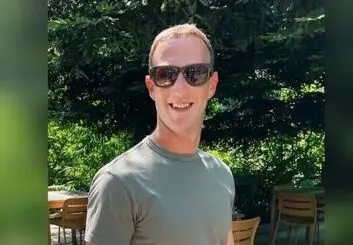با عینک Ray-Ban متا در واتساپ پیام دهید