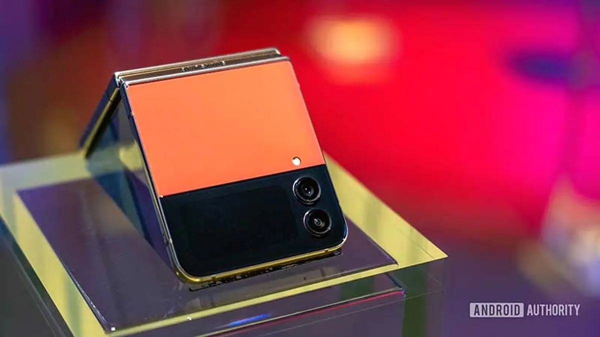 قیمت و مشخصات فنی گلکسی زد فلیپ 4