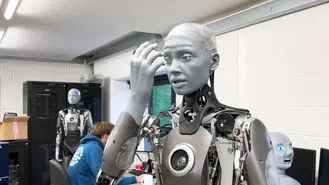 واکنش عجیب ربات انسان نمای Ameca با دیدن خودش در آئینه