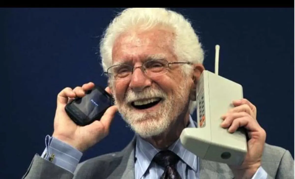مخترع تلفن همراه: گوشی ها را زمین بگذارید و زندگی کنید