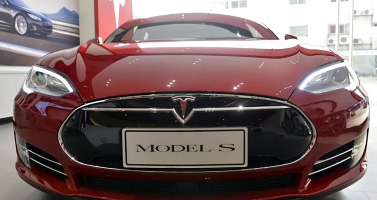 شارژر بیسیم خودروی برقی ساخته شد