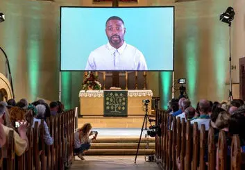 ChatGPT با آواتارهای دیجیتالی نقش کشیش‌ها را ایفا کرد