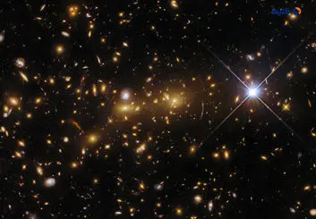 هابل یک هیولای کهکشانی را مشاهده می کند