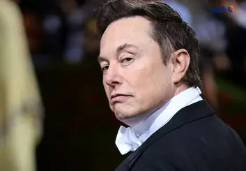 ایلان ماسک به‌دلیل احتمال سوءاستفاده از بودجه شرکت برای ساخت یک خانه، زیر ذره‌بین تسلا قرار گرفت