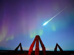 تصویر روز ناسا: آذرگوی بر فراز ایسلند